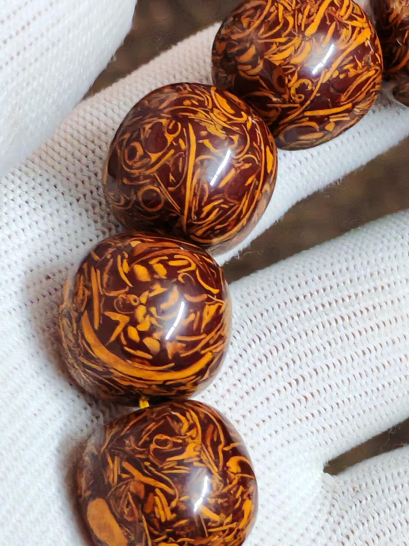 精品画面石金黄草花化石老型手串(23066)尺寸18mm13颗119克