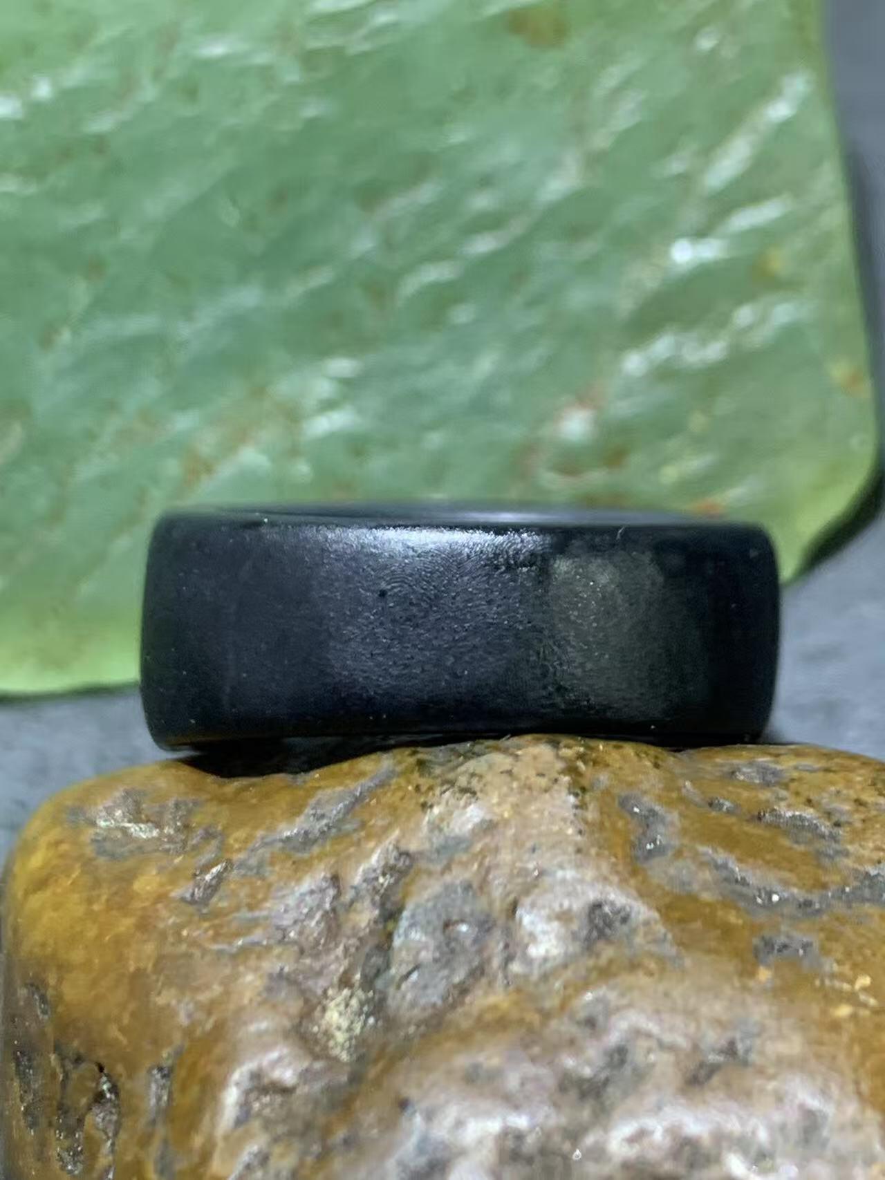 风化纹药师玛瑙通货戒指一个，