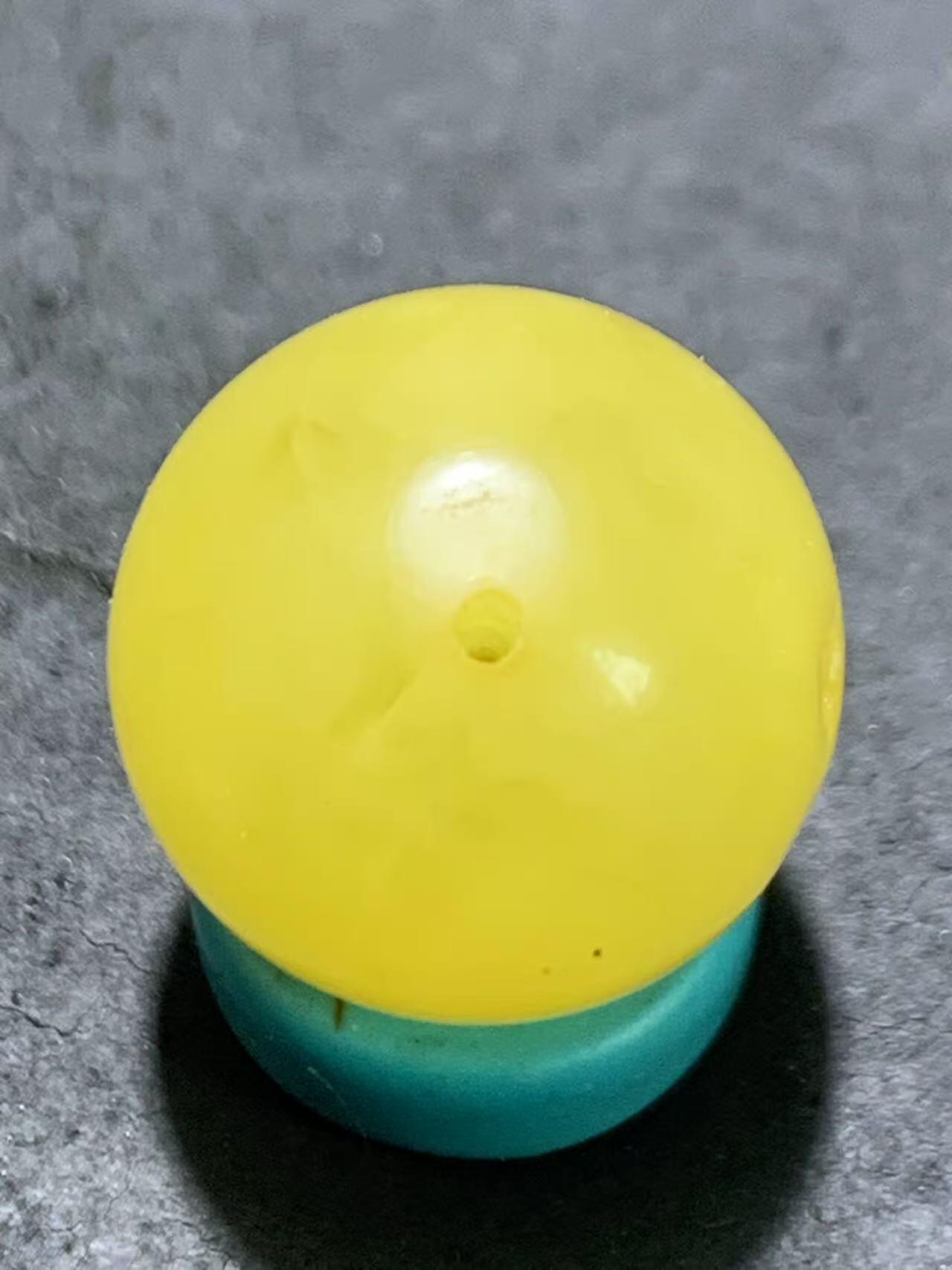 天然乌克兰原矿蜜蜡通货随形圆珠一颗，