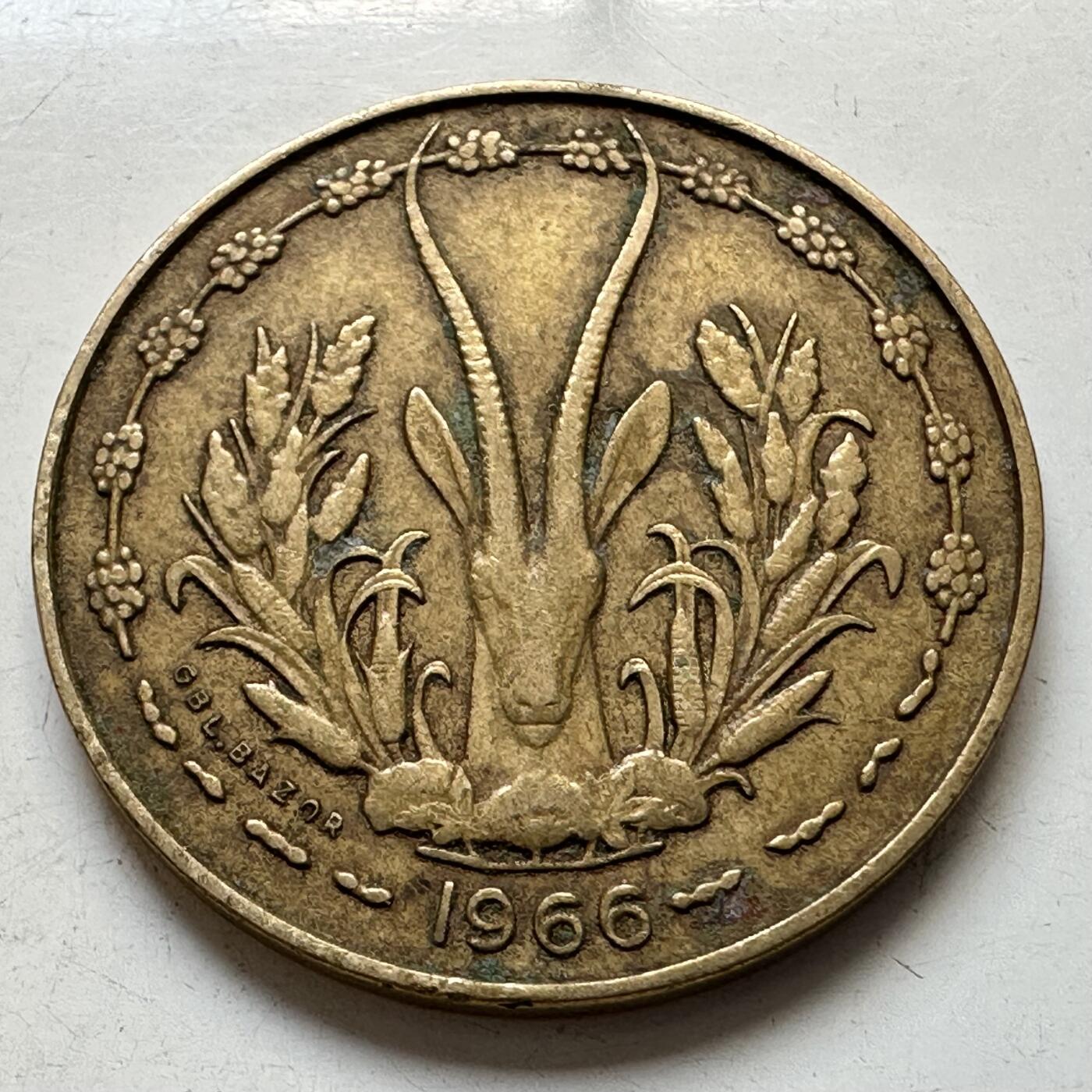 🌹外币初藏🌹🐯2025年第86场  每周二四六晚8️⃣点 接代拍 西非共同体1966年10法郎