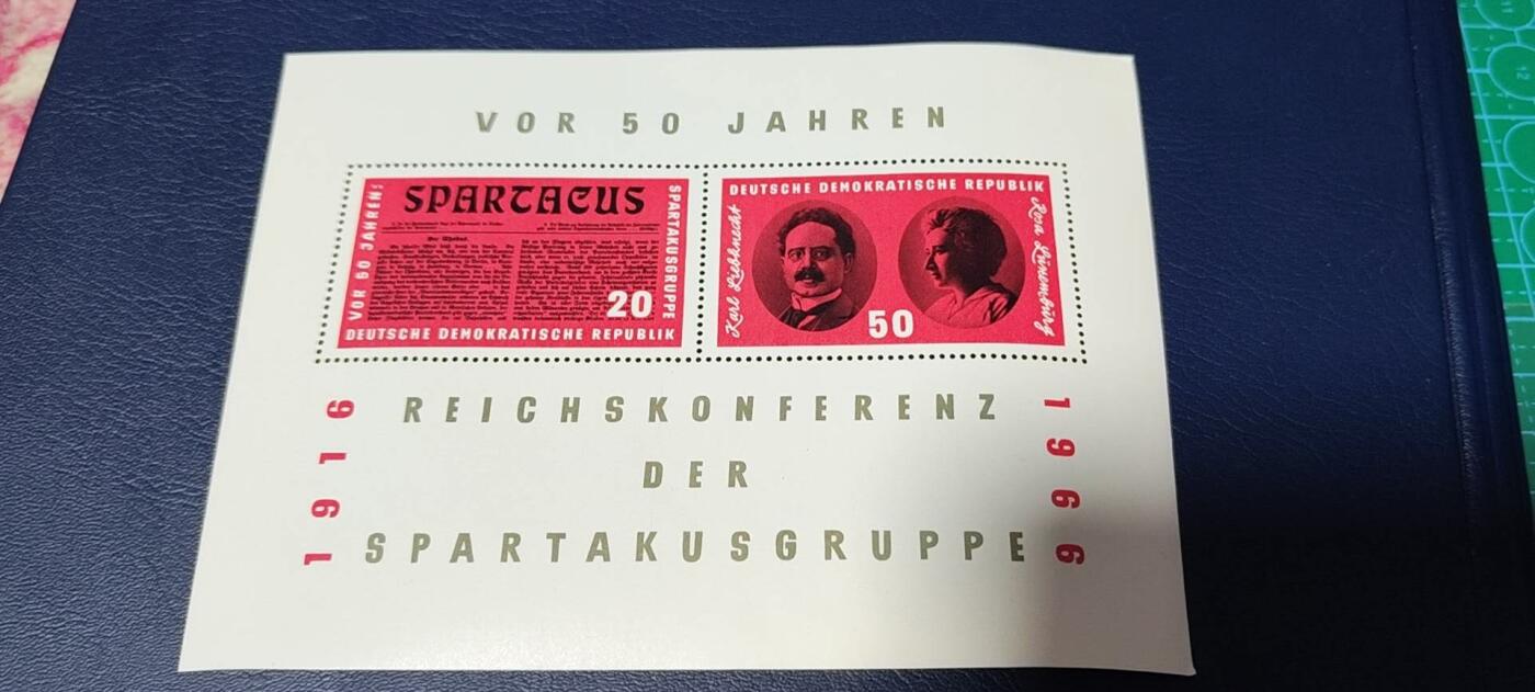 🔥上新货🔥  德国邮票专场，都是小型张、小全张 德国邮票小版票一张，1966年发行，斯巴达克集团创建50周年小全张，品相如图