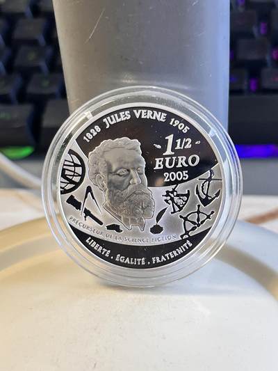 第170期拍卖【长期征集拍品】 - 法国2005年儒勒 凡尔纳环游地球系列2精制纪念银币，900银，22.2克，发行5000枚