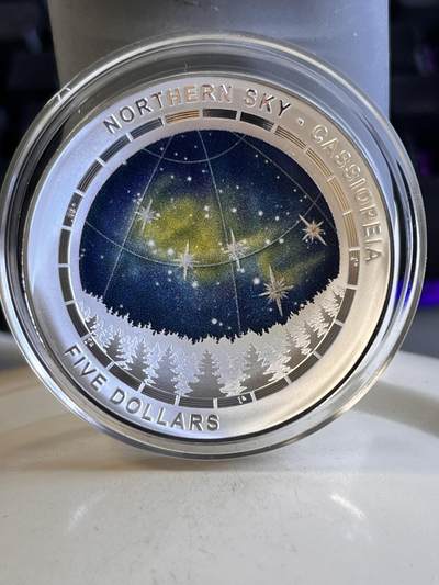 第170期拍卖【长期征集拍品】 - 获奖澳大利亚2016年北星空系列仙后座弧形曲面银币，999银，发行5000枚，2018年克劳斯世界硬币大赛 最佳银币，