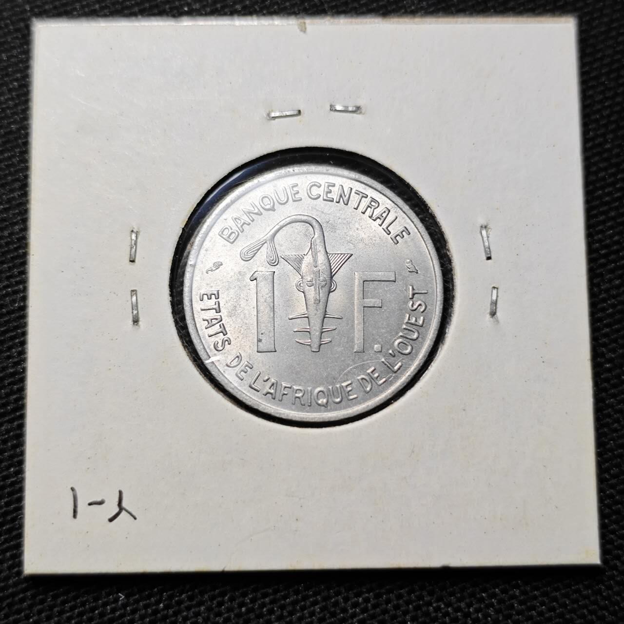 KK钱币收藏小铺 第318期 2月预留时间 周末发货  1972西非1法郎 好品