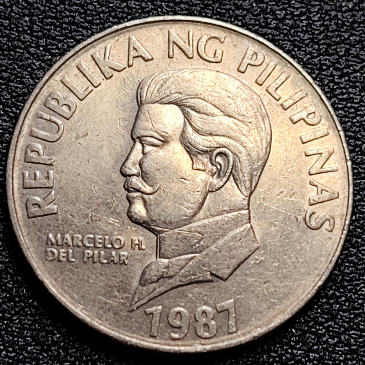 泉币菌-第75场-各国散币场 菲律宾1987年50分 食猴鹰 铜镍币 25mm