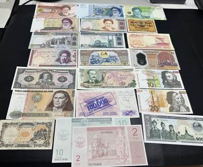 《外钞收藏家》第五百五十五期（本期有精品评级币、丰富裸币套币）（本平台长期征集拍品、欢迎藏友们联系合作） - 22张精美纸币一起 除个别非全新 其他全新