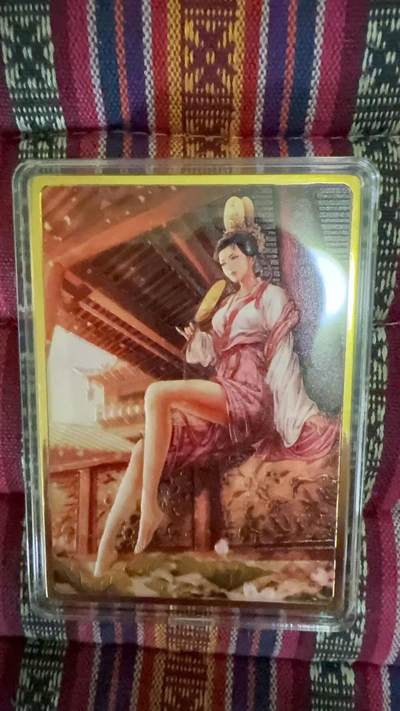 光影卡牌第19期，各家亲签，各家套卡，持续收拍品 - 燎原黄子鉴水浒李师师+燕青浮雕金属卡正反面1张