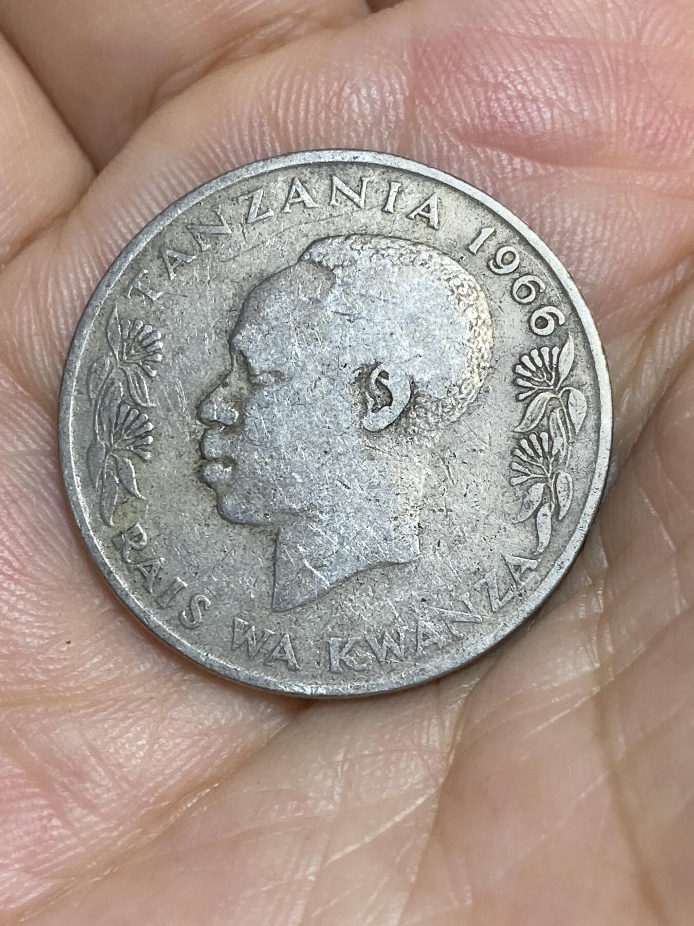 2025年第七十八场(总第一百零四场）外国好品散币(免佣金)