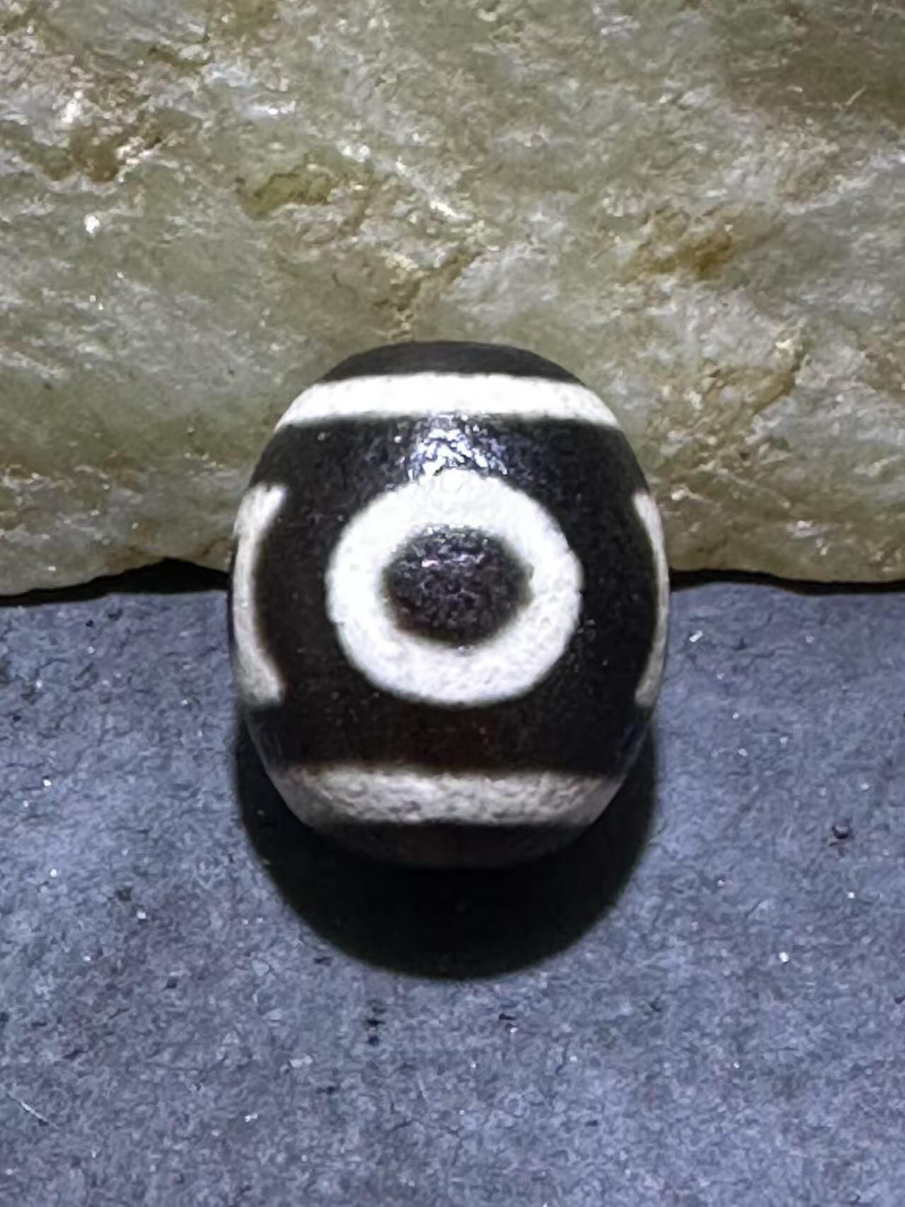 精品藏传天地天珠一颗，，