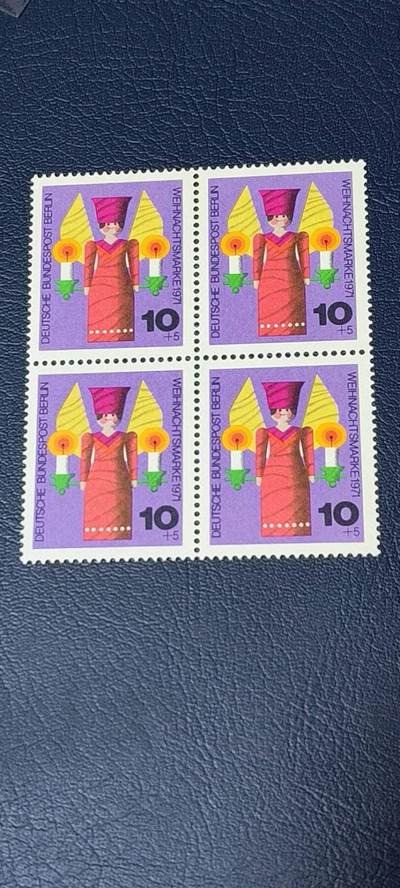德国邮票专场，都是四方联 - 德国邮票四方联一张，1971年发行，圣诞  木制小天使  木偶。品相如图