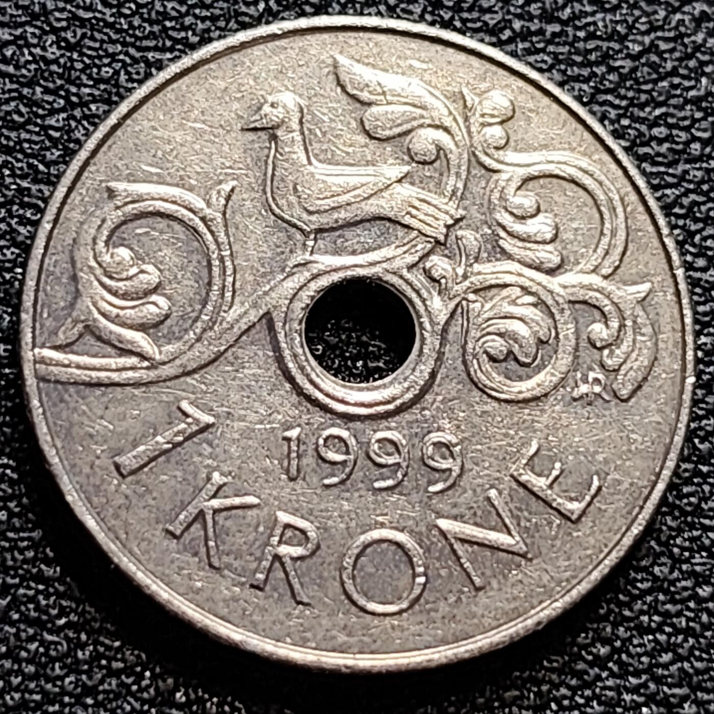泉币菌-第84场-散币乐园场 挪威1999年 1克朗硬币 哈拉尔五世皇冠 中孔铜镍币 21mm