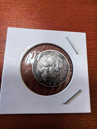 长老汇马年精选第六场拍卖 - 1860荷兰威廉三世1/2盾银币，克书300美金