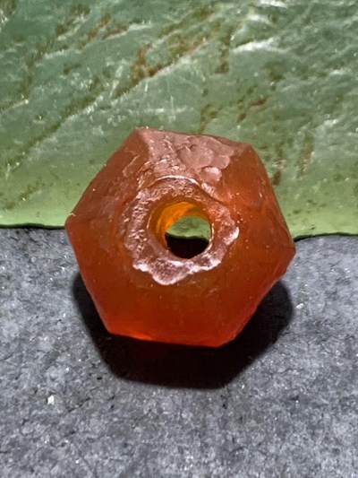 精美高玉化风化纹酒红玛瑙六棱南瓜算盘珠一颗，， - 精美高玉化风化纹酒红玛瑙六棱南瓜算盘珠一颗，，