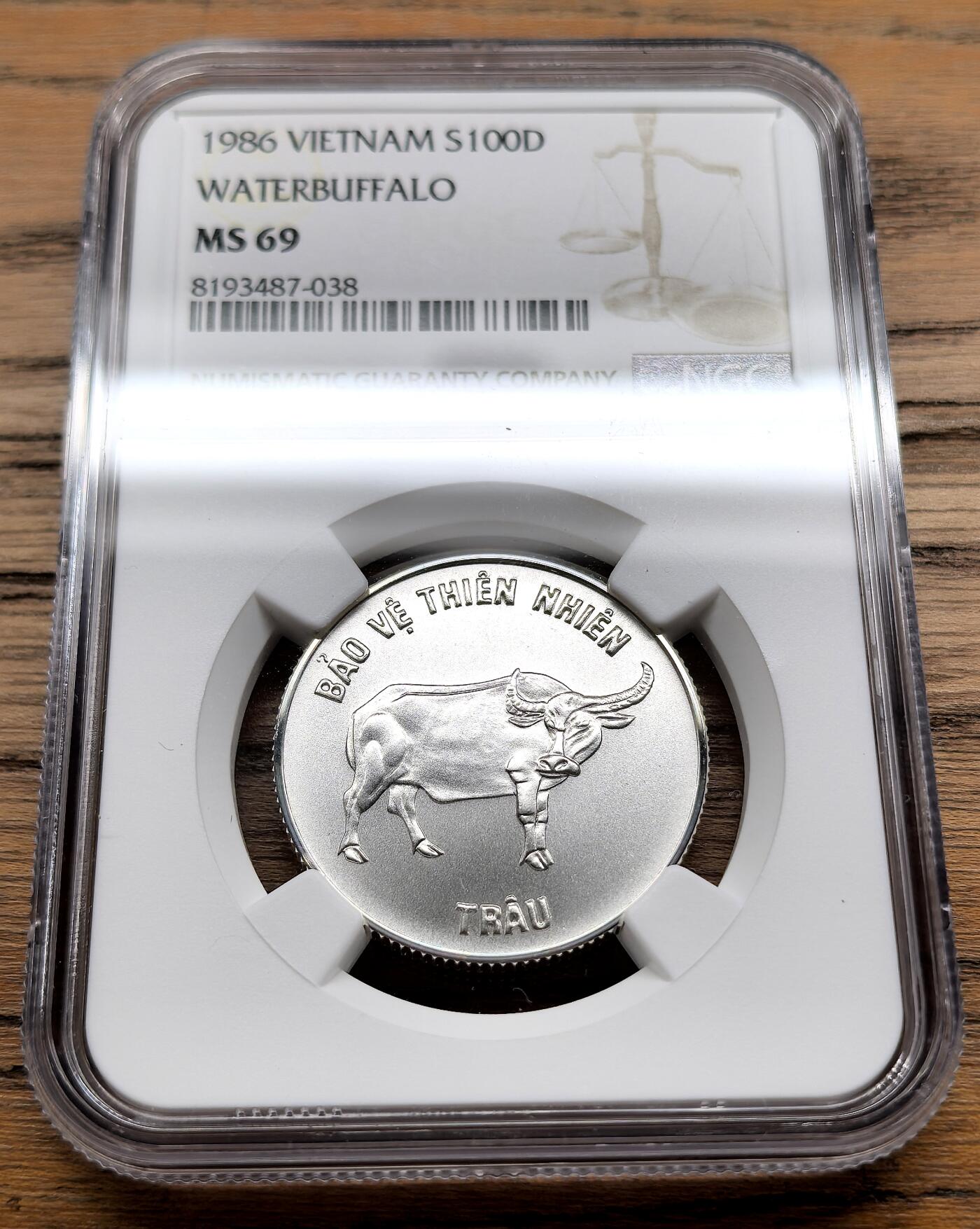凡希社世界钱币微拍第三百零九期 1986越南水牛100D银币NGC-MS69