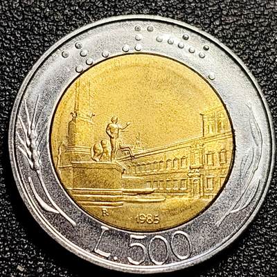 泉币菌-第80场-散币乐园欢乐场 - 世界首枚双色币 意大利1985年500里拉 罗马建筑雕像 广场 25.8mm