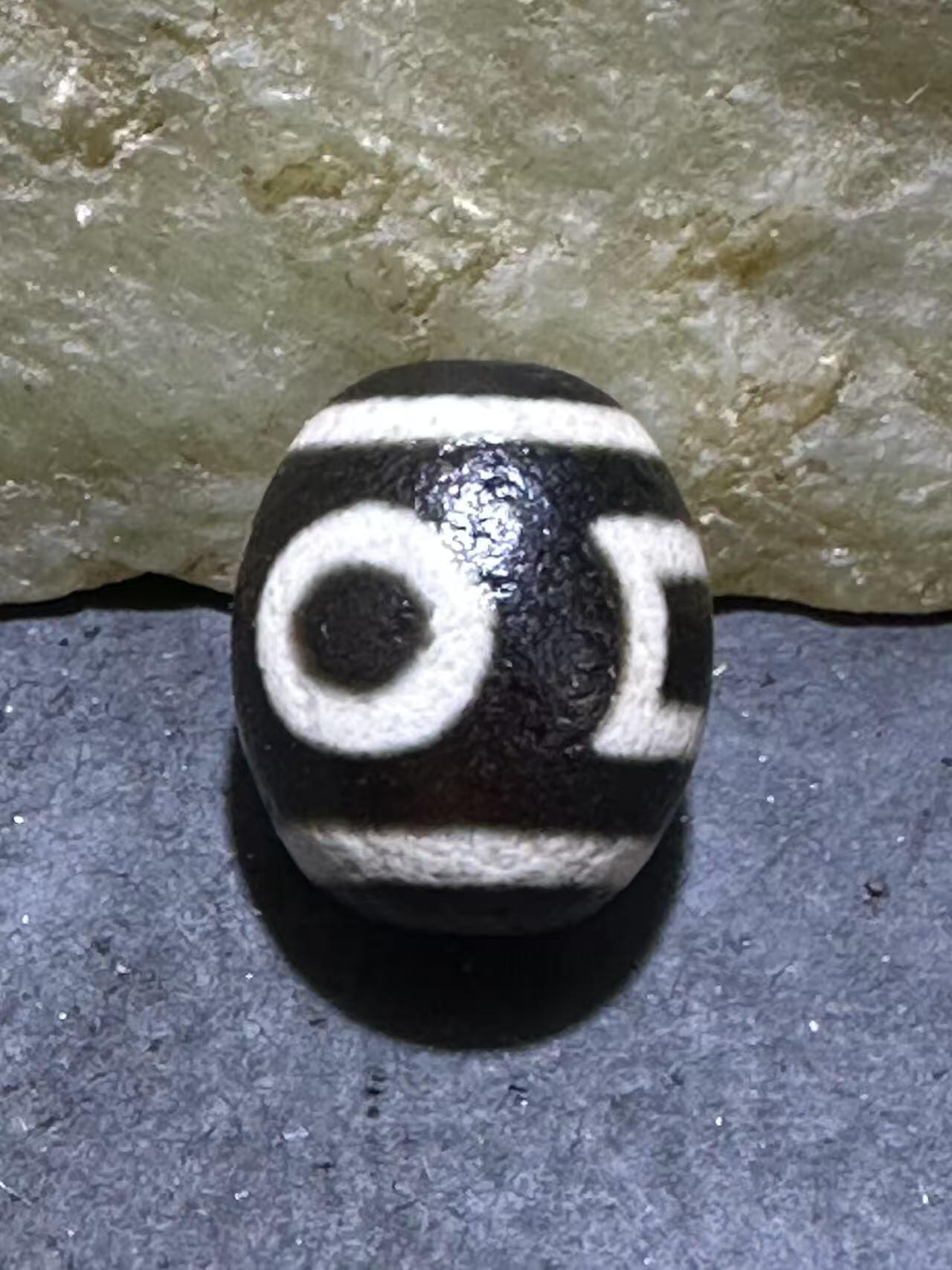 精品藏传天地天珠一颗，，