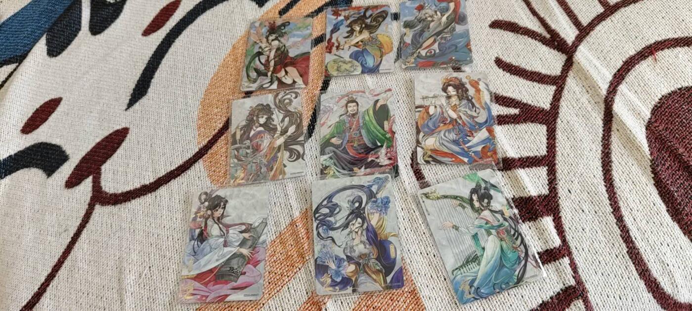 秋原瞳的小店第19期（竹竿击落叶子，红枣掉落下来的砰砰声，那是最美好的记忆之一） 卡游三国歌舞卡一套原膜02