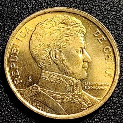 泉币菌-第80场-散币乐园欢乐场 - 铜光美品 智利2006年10比索青铜币 独立战争领袖奥希金斯 21MM 