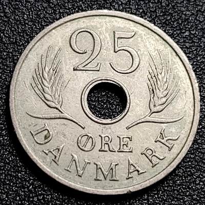 泉币菌-第82场-散币乐园场 - 丹麦1966年25欧尔中孔镍币 玛格丽特二世花押 