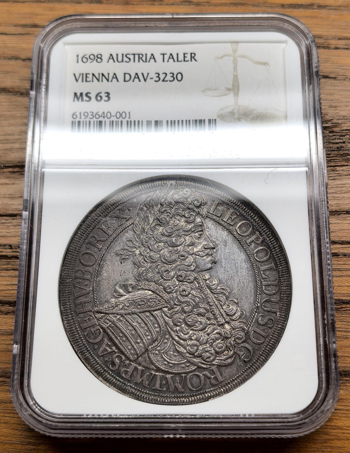 凡希社世界钱币微拍第三百零九期 【NGC-MS63冠军分】1698神罗利奥波德桂冠大卷毛泰勒大银，欧陆传世灰彩，细节惊人，神罗泰勒标准器，N冠军分，绝对不可多得的压箱底极品！DAV3230，背权杖双头鹰。（视频参考）