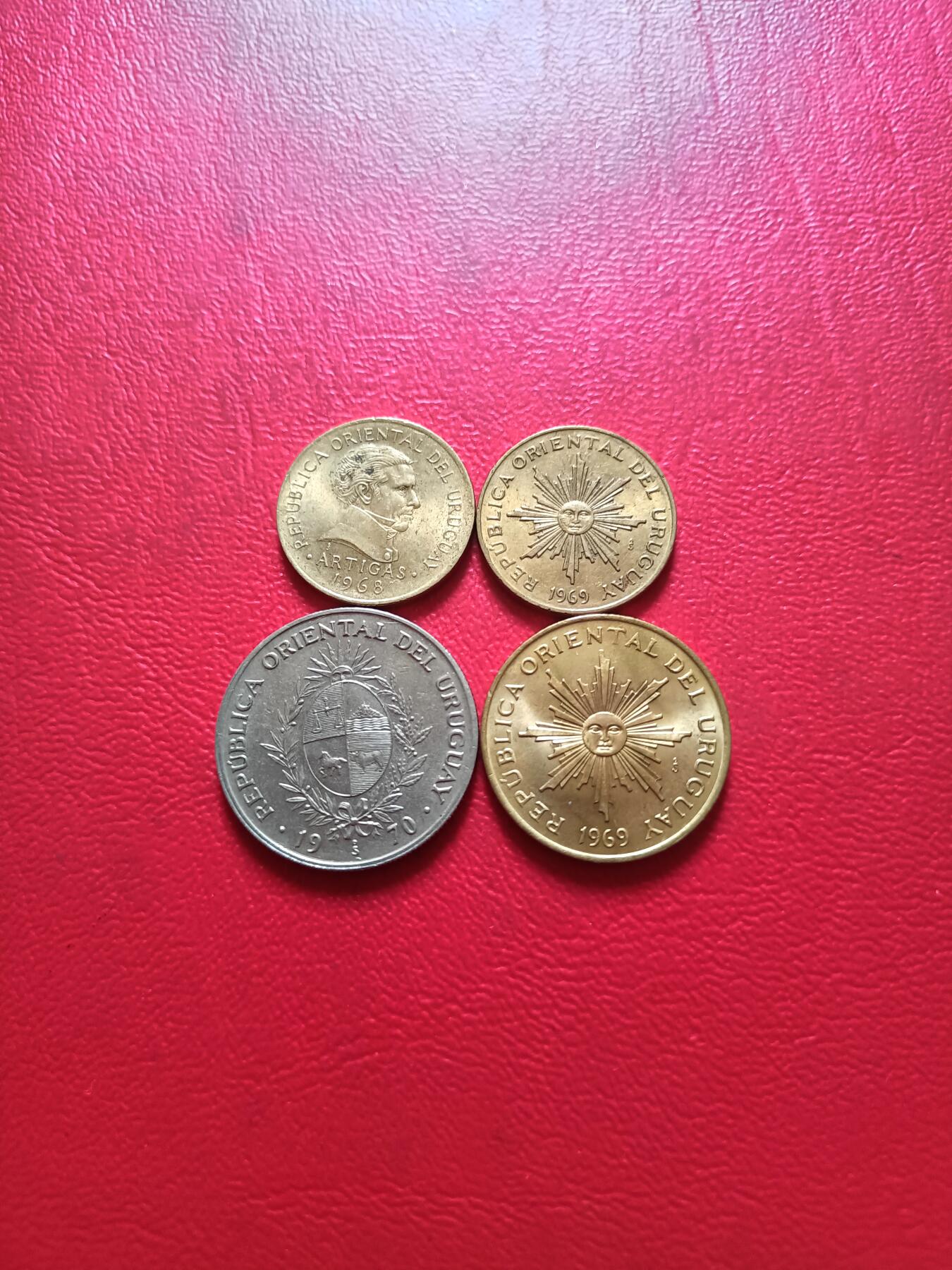 【云涧收藏】第五十二场 乌拉圭1968年1比索、1969年1、5比索、1970年20比索4枚