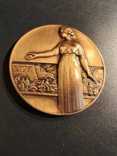 老王徽章第141期 - 法国道路安全委员会大铜章    名家Turin作品    直径72mm   重量190g