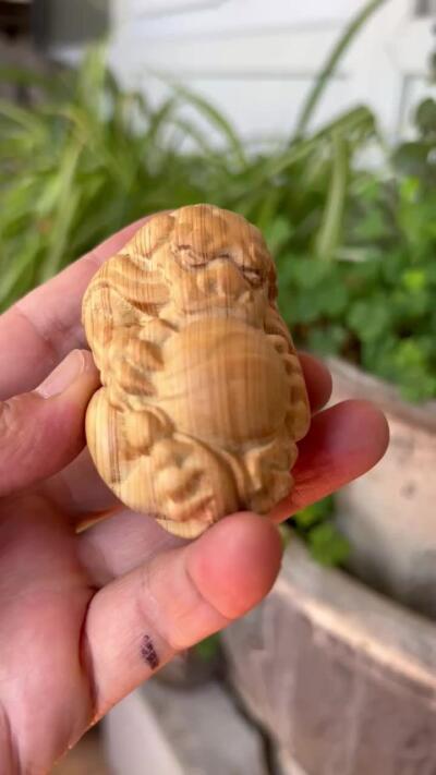 零元拍：崖柏手把件（貔貅），十年前的存货了，油性极大