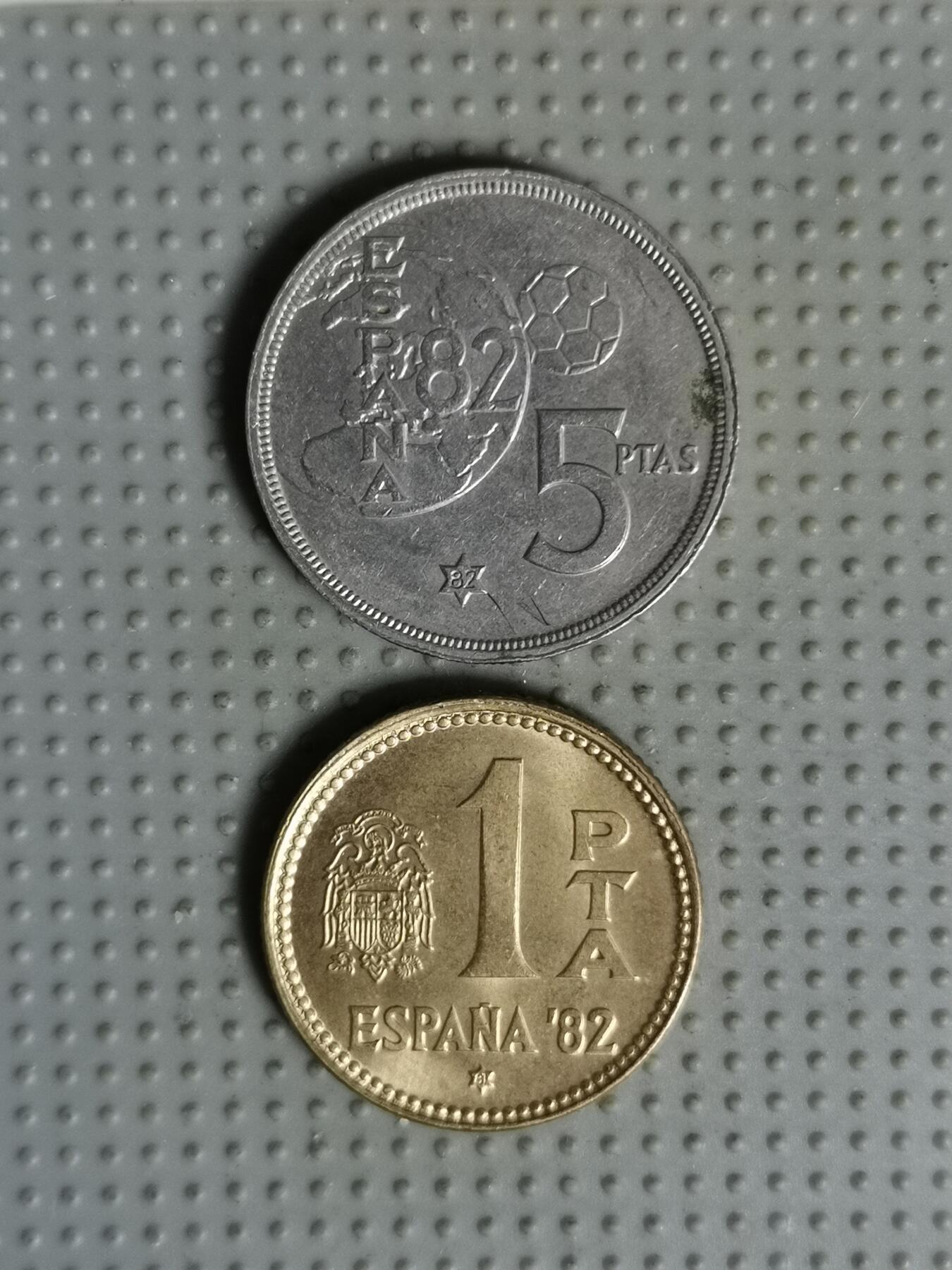 2025年第75场各国散币拍卖（总第75场）15号起休假半月，有发货需求请提前私信 西班牙世界杯纪念币2枚