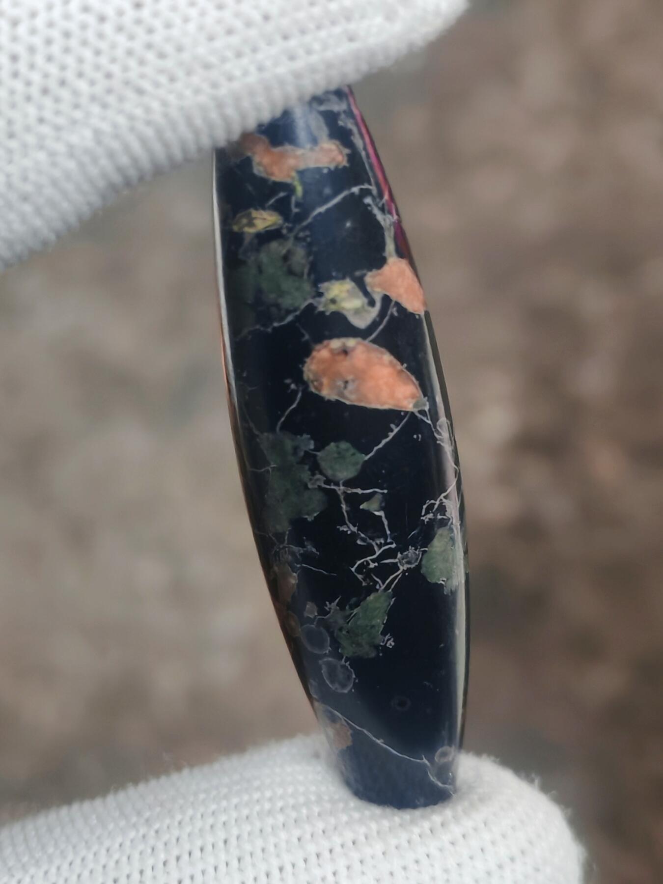 梅花玉天珠(36011)尺寸55.5*14mm重量16.8g安山岩玉强磁梅花玉