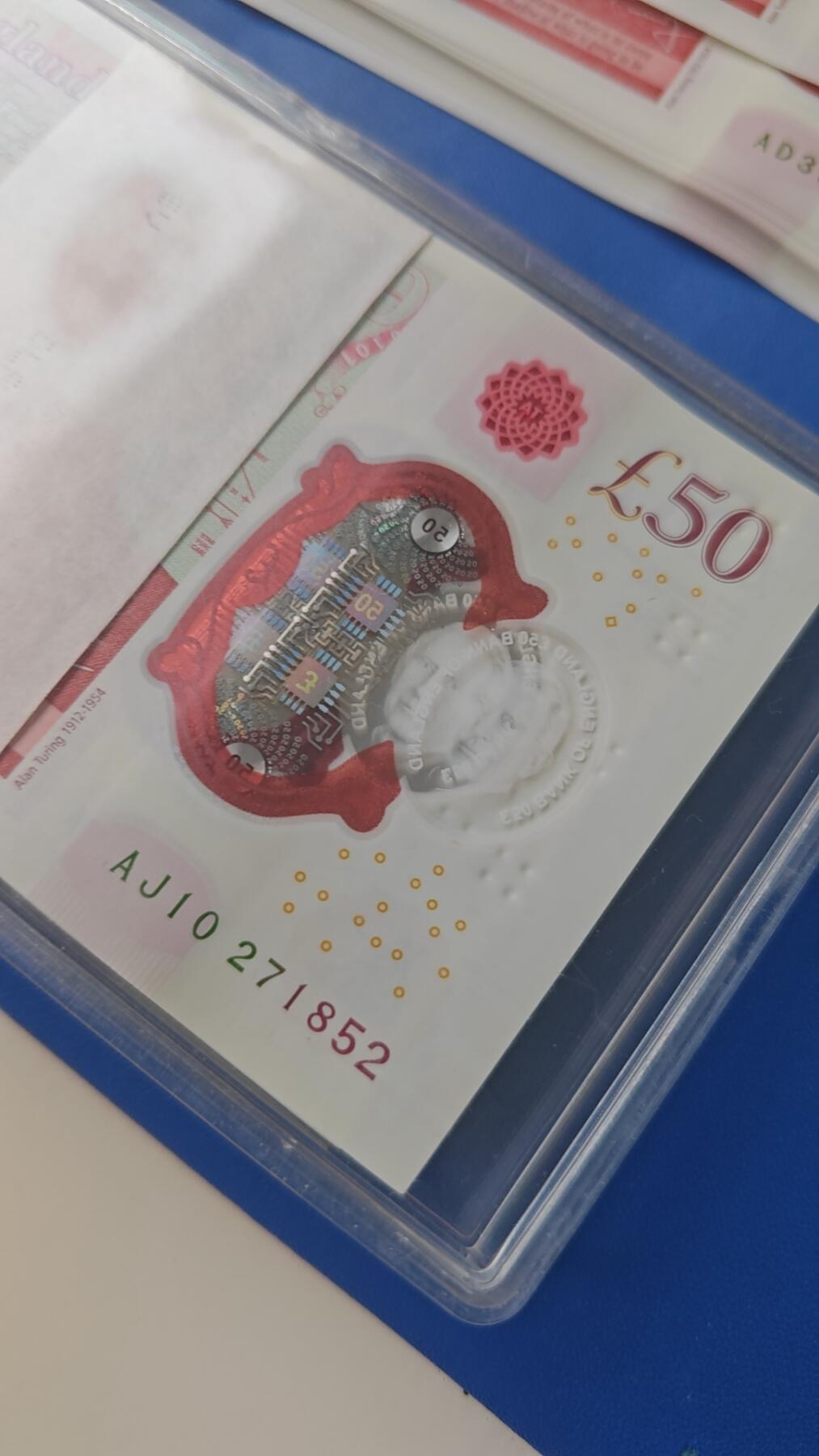 查尔斯50英镑