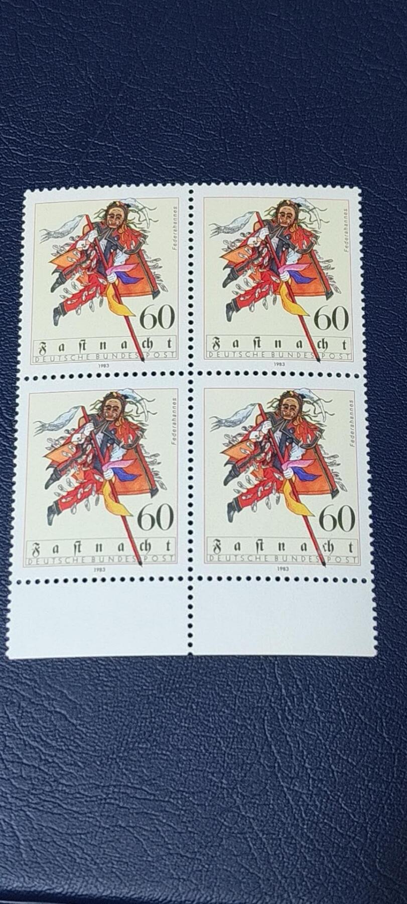 德国邮票专场，都是四方联人物系列 德国邮票四方联一张，1983年发行，施瓦本地区阿雷曼族狂欢节。品相如图