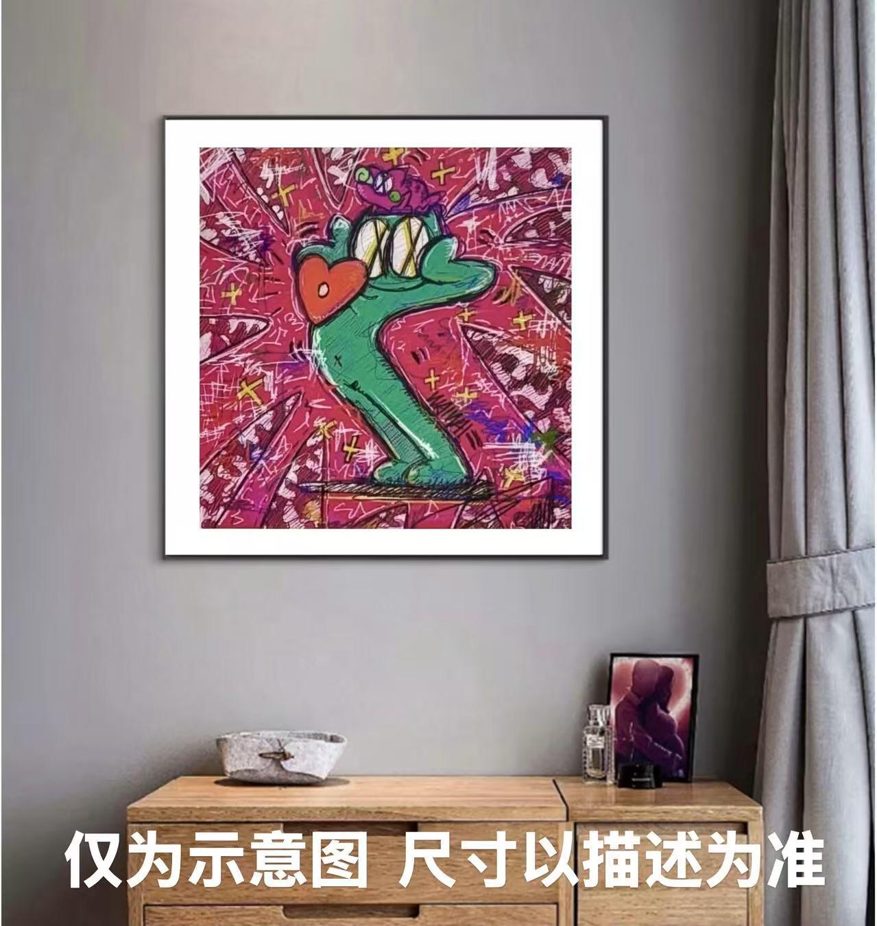零元拍：歪歪 OWSON 系列作品装饰画，已做装裱 合金相框尺寸：36X36CM。因展品出展，镜框或亚克力可能有轻微划痕，介意勿拍