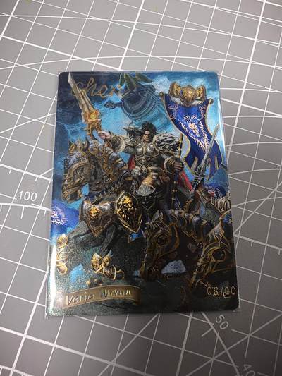 奇点卡牌专场 新号第七场 谢谢大家捧场 品控放大镜勿拍 出厂品质不包瑕 卡牌设有低价 拒绝拿小号顶价 大家放心拍  - 奇点卡牌 粗闪瓦王亲签限编 08/10号