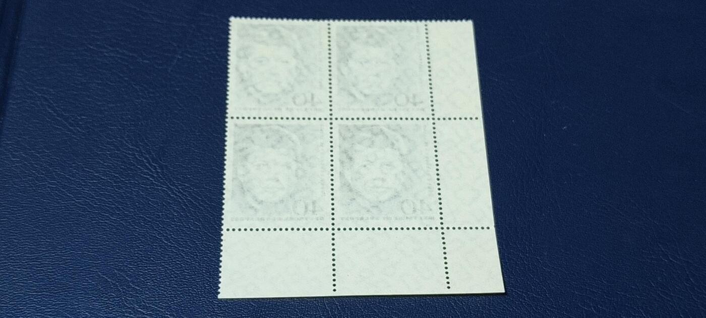德国邮票专场，都是四方联人物系列 德国四方连邮票，1964年发行，美国总统肯尼迪逝世一周年，品相如图