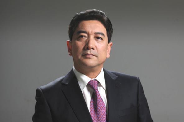 零元拍：前央视著名主持人 水均益 亲笔签名著书《前沿故事》签于1999年，保存完好，字迹清晰，书籍年代久远，会有发旧痕迹。