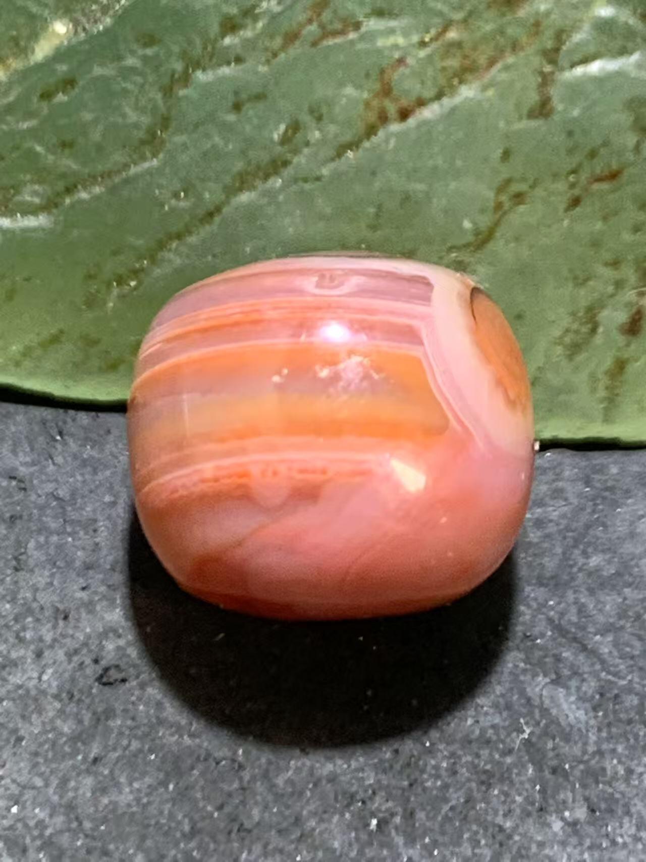 川料南红玛瑙通货老形桶珠一颗！