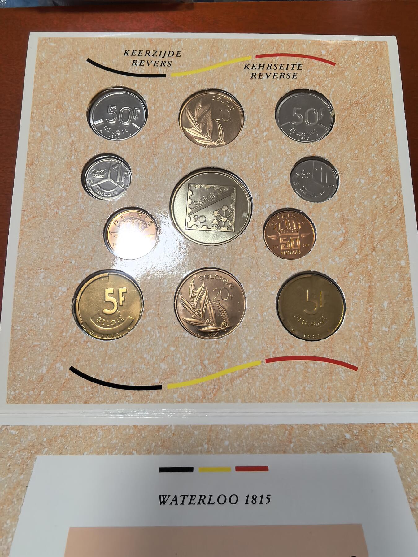 长老汇蛇年精选第三十六场拍卖 1990比利时10枚套币+1枚圆形铜章，卡装