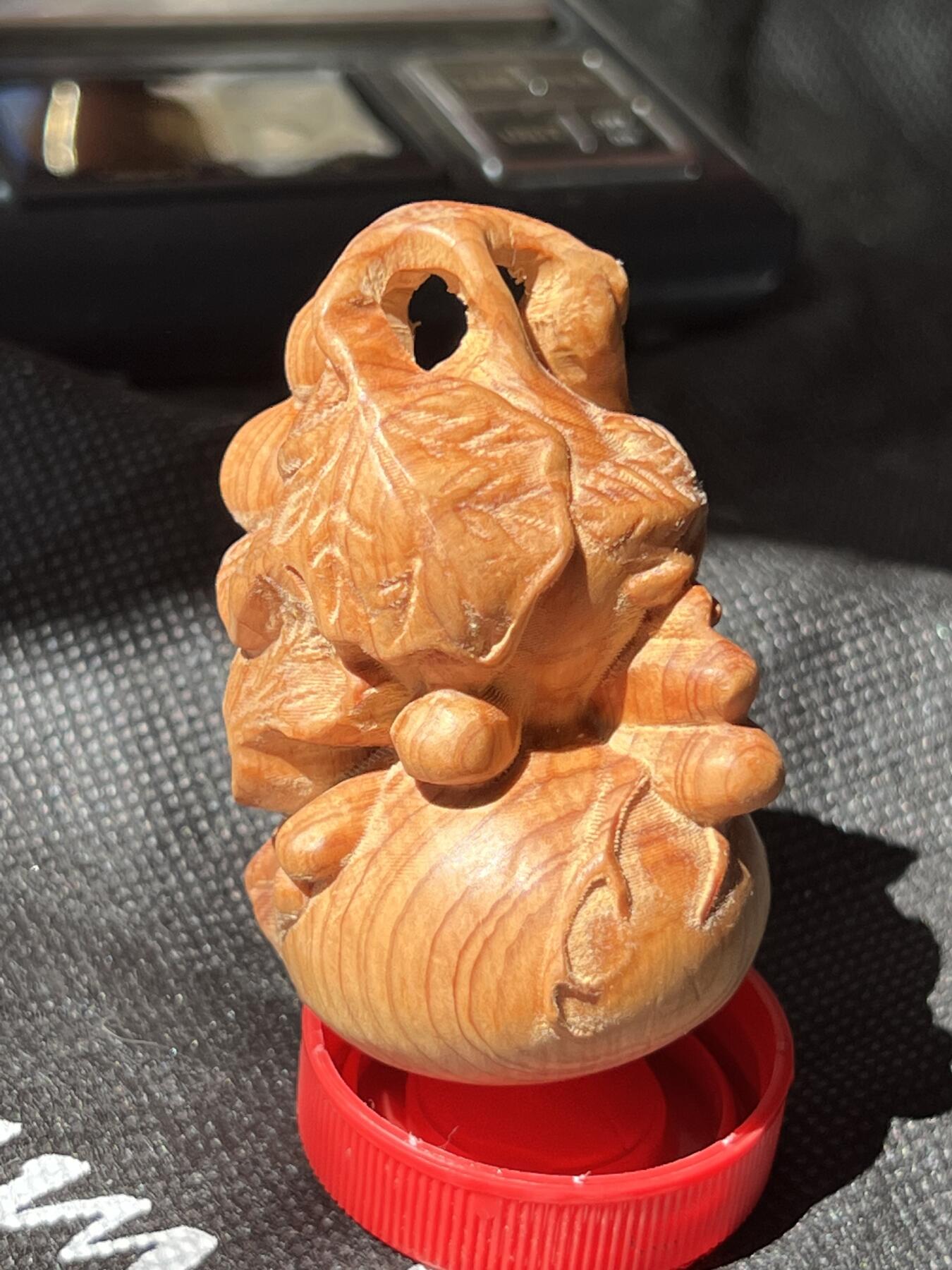 零元拍：崖柏手把件（葫芦），十年前的存货了，油性极大。
