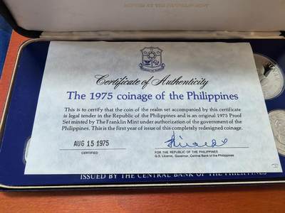 长老汇蛇年精选第三十六场拍卖 1975菲律宾8枚精制币套币，盒证全，含高银50比索银币和低银25比索银币各1枚