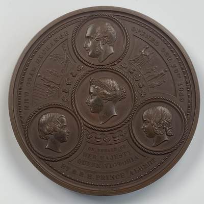 掌中浮雕-藏着的欧洲第033场 - 1849年英国皇家商品交易所开始煤炭交易纪念铜章 ，原盒（盒子有破损如图），89mm, 金融城系列大章，Eimer记录仅发行350枚