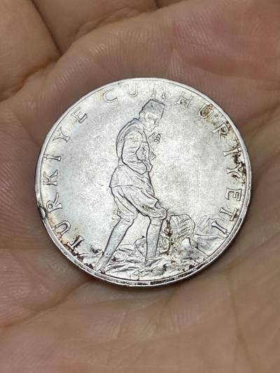 2025年第七十九场(总第一百零五场）外国好品散币(免佣金) 土耳其🇹🇷1974年2.5里拉(第二版，9克减重版)