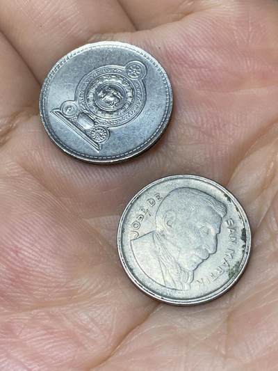 2025年第七十九场(总第一百零五场）外国好品散币(免佣金) 2枚：阿根廷🇦🇷1955年5分，斯里兰卡🇱🇰1987年25分