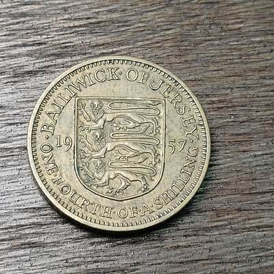 【铜匠收藏】★第126场★散币场，无佣金，30包邮。不满30元，支付5元运费。《接受代拍 代送NGC评级》 - 1957年 英属泽西岛 伊丽莎白二世 1/4先令 镍黄铜币