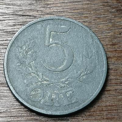 【铜匠收藏】★第126场★散币场，无佣金，30包邮。不满30元，支付5元运费。《接受代拍 代送NGC评级》 - 德占丹麦 1944年 5欧尔 铝币
