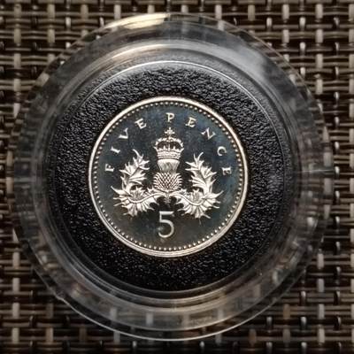 布加迪🐬～世界钱币(上海)🌾第 232 期 /  各国套币和散币 - 英国🇬🇧 2000年 5便士银币