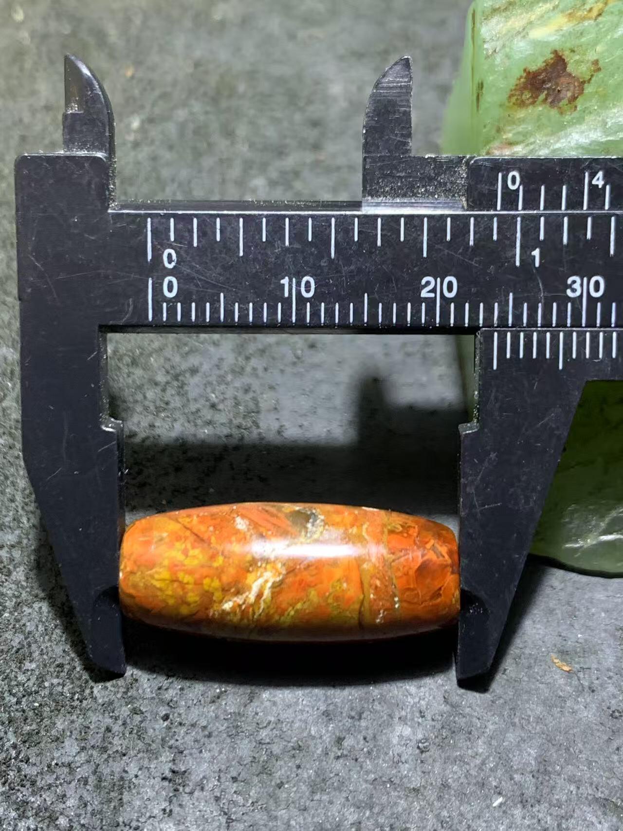草花纹战国红玛瑙通货桶珠一颗！！