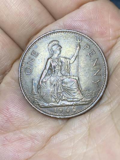 2025年第七十九场(总第一百零五场）外国好品散币(免佣金) - 英国🇬🇧1966年1便士(伊丽莎白二世青年桂冠，第二版)