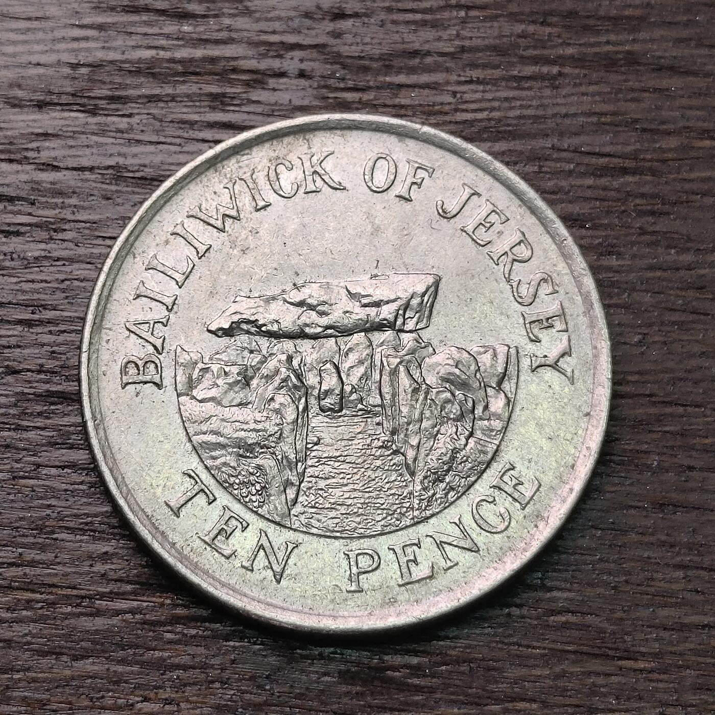 【铜匠收藏】★第126场★散币场，无佣金，30包邮。不满30元，支付5元运费。《接受代拍 代送NGC评级》 泽西岛 1992年 10便士 青年女王