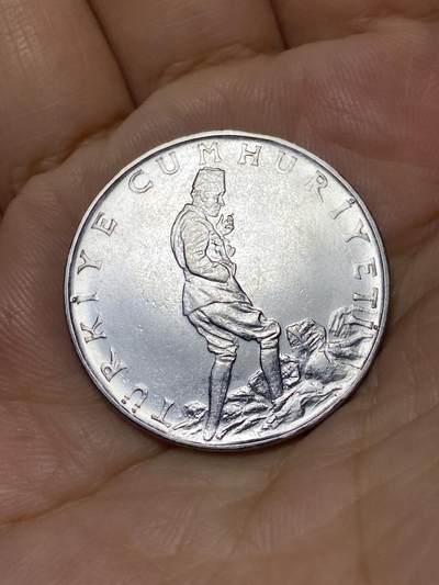 2025年第七十九场(总第一百零五场）外国好品散币(免佣金) 土耳其🇹🇷1978年2.5里拉(第二版，9克减重版)
