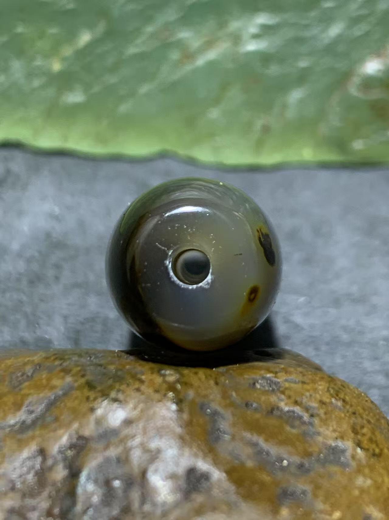精美高玉化冻料8字天眼纹巴西玛瑙随形桶珠一颗